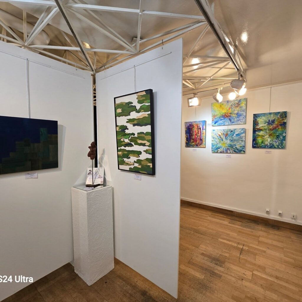 Vue d’ensemble de l’exposition Rainbow Flow, Salon d’Hiver AEAF 2026, Galerie Thuillier, Paris