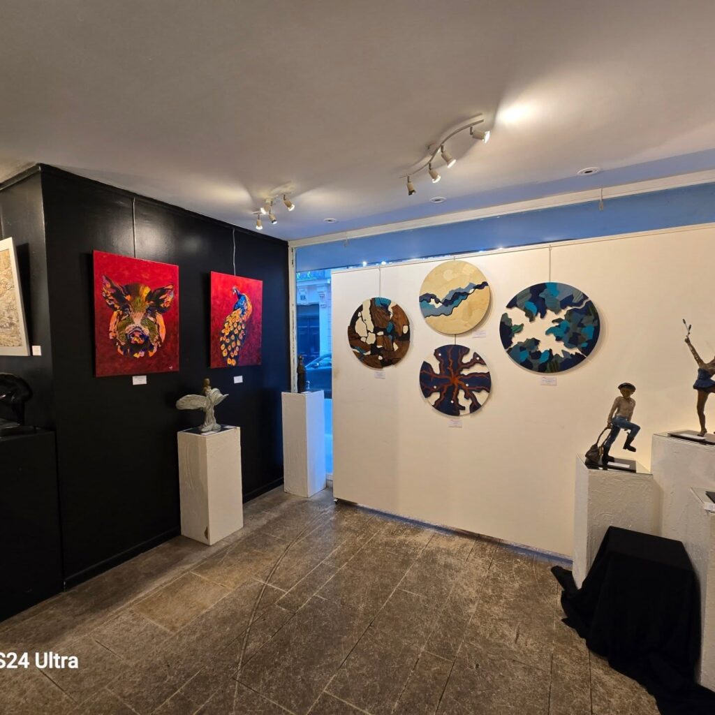 Vue d’ensemble de l’exposition Rainbow Flow, Salon d’Hiver AEAF 2026, Galerie Thuillier, Paris
