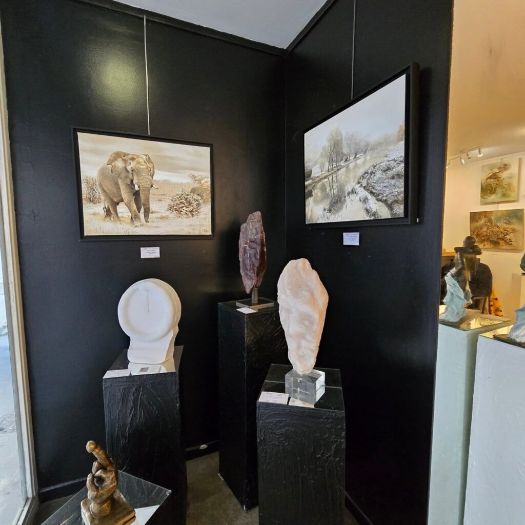 Vue d’ensemble de l’exposition Rainbow Flow, Salon d’Hiver AEAF 2026, Galerie Thuillier, Paris